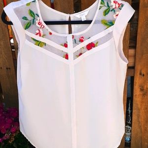 Candies pink blouse, with embroidered roses.